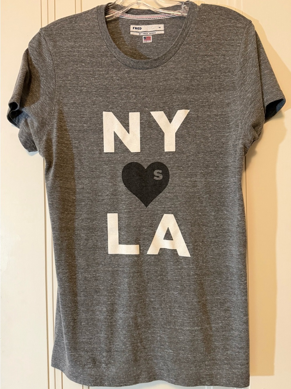 Very Rare FRED by Fred Segal Gray Heather NY ♥ LA Short Sleeve Tee